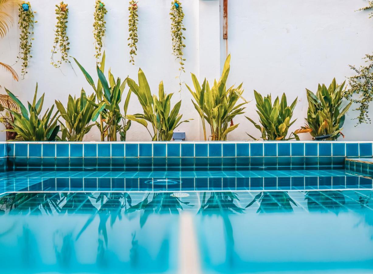 The Bygone Hotell Siem Reap Exteriör bild