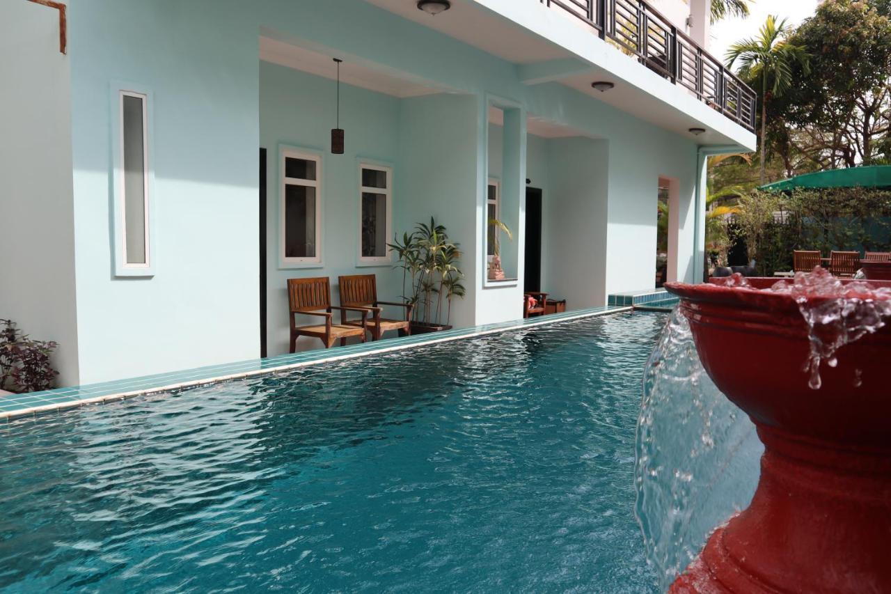 The Bygone Hotell Siem Reap Exteriör bild