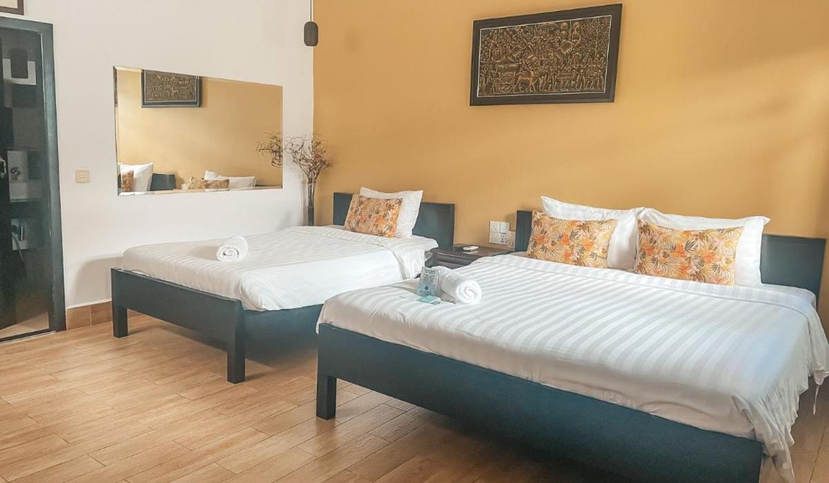 The Bygone Hotell Siem Reap Exteriör bild