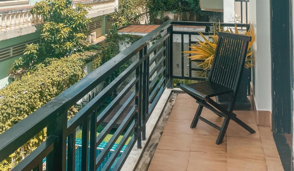 The Bygone Hotell Siem Reap Exteriör bild