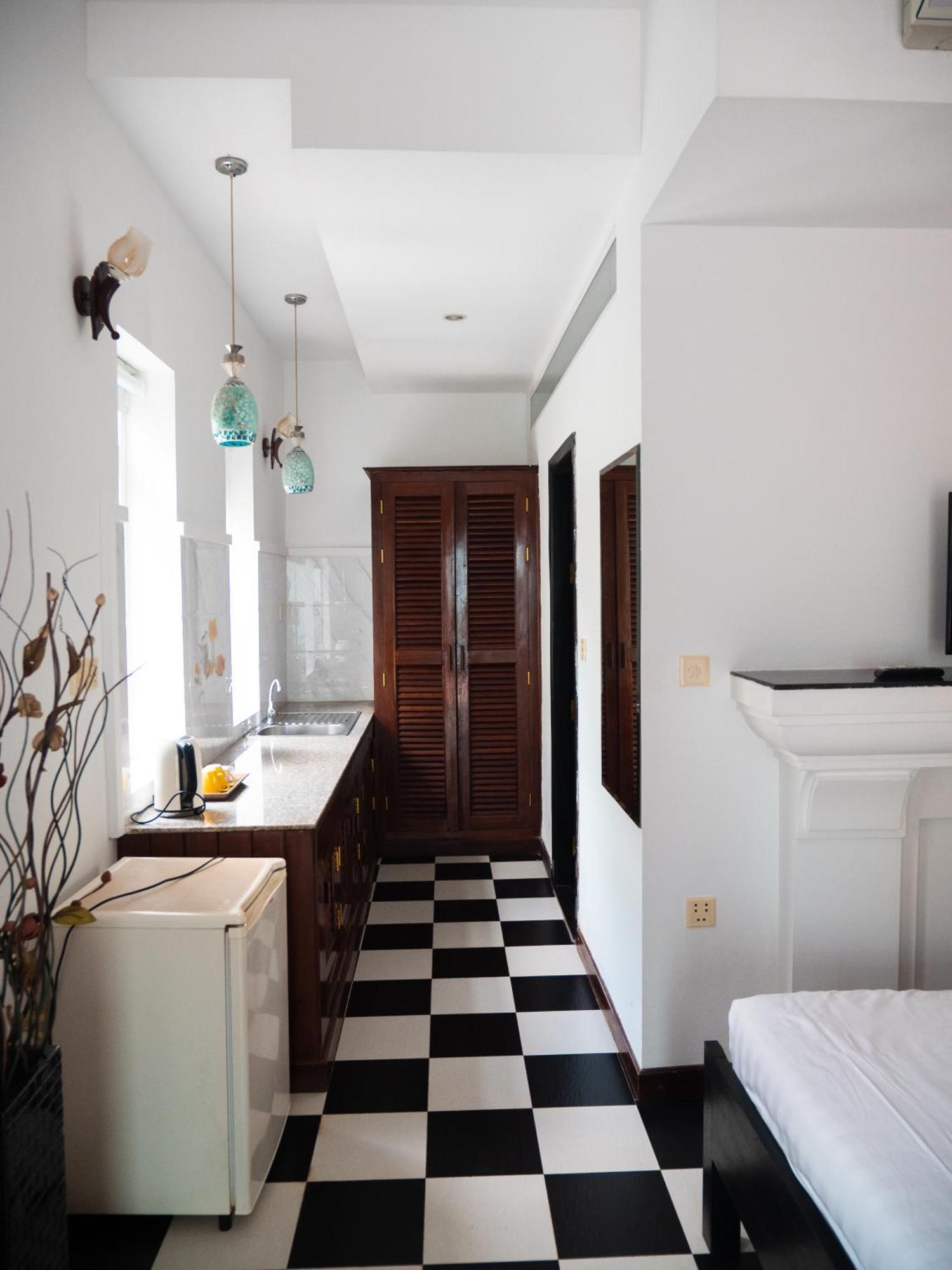 The Bygone Hotell Siem Reap Exteriör bild